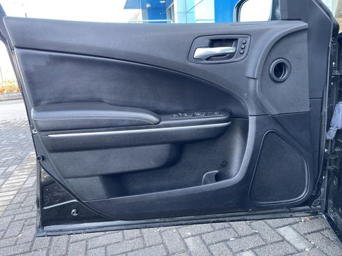 Used 2022 Dodge Charger SXT w/ Leather Interior Group image 13
