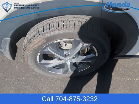 Used 2023 Honda HR-V EX-L image 10