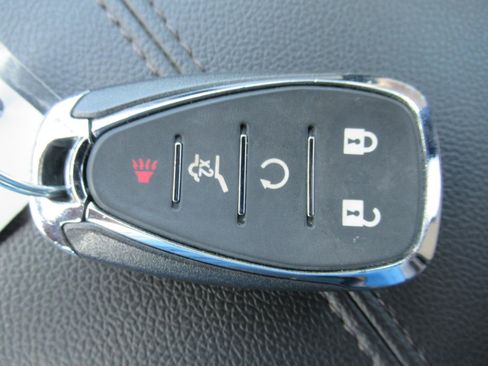 Used 2024 Chevrolet Equinox Premier FWD image 33