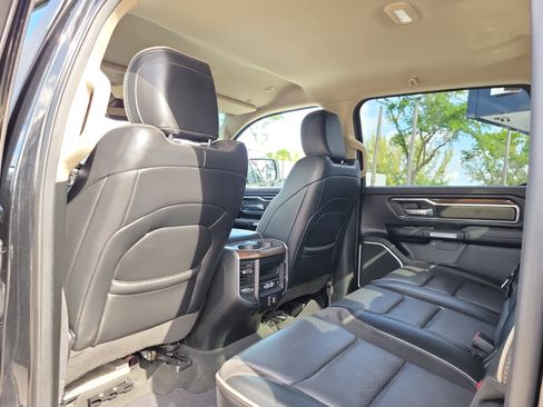 Used 2021 RAM 1500 Laramie RWD image 14