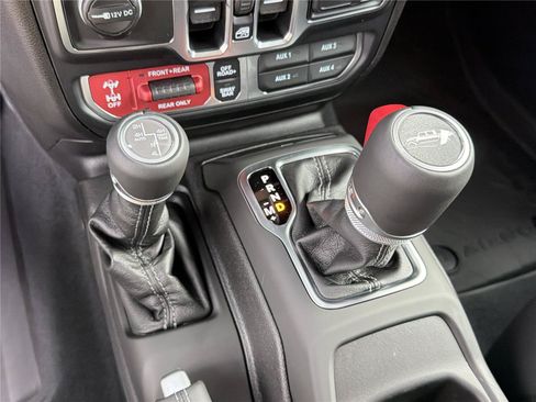New 2026 Jeep Gladiator Rubicon AWD/4WD image 30