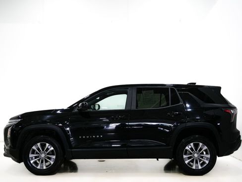 Used 2025 Chevrolet Equinox LT image 5