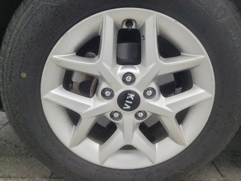 Used 2020 Kia Soul S FWD image 31