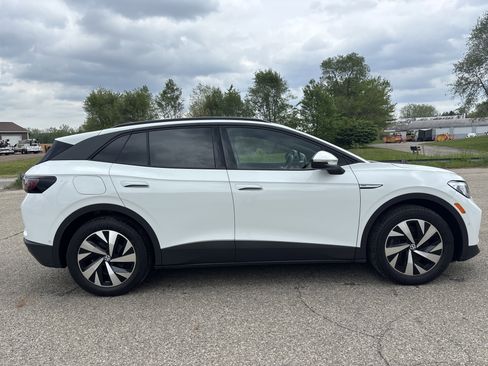 Used 2023 Volkswagen ID.4 Pro RWD image 2