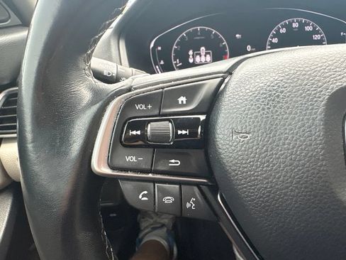 Certified 2022 Honda Accord Touring image 17