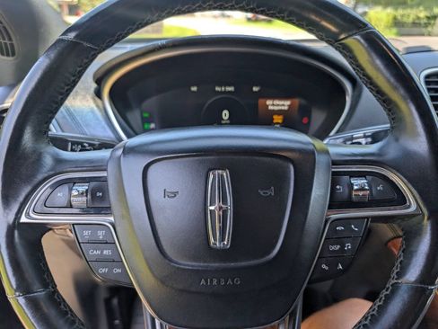 Used 2019 Lincoln Nautilus Reserve AWD/4WD image 34