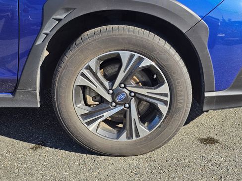 Used 2024 Subaru Crosstrek 2.0i Premium image 9