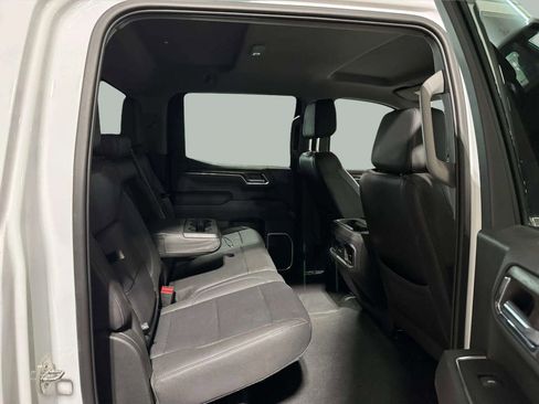 Used 2022 GMC Sierra 1500 SLT w/ SLT Convenience Package AWD/4WD image 25