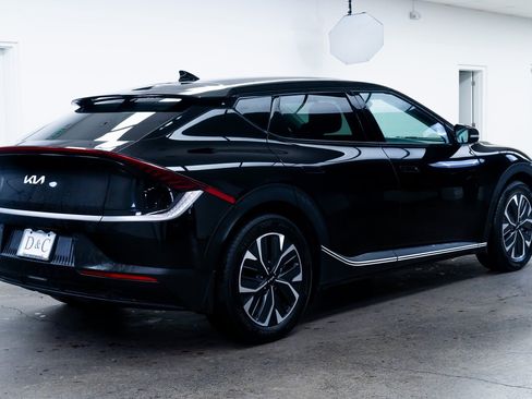 Used 2024 Kia EV6 Light image 6