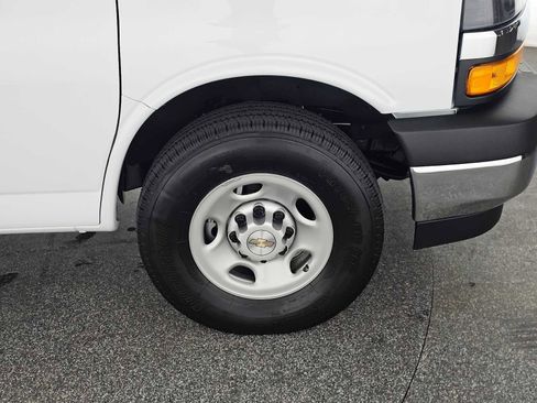 New 2026 Chevrolet Express 2500 Extended w/ Driver Convenience Package RWD image 9