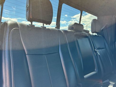 Used 2019 Ford F150 Lariat w/ Equipment Group 502A Luxury AWD/4WD image 24