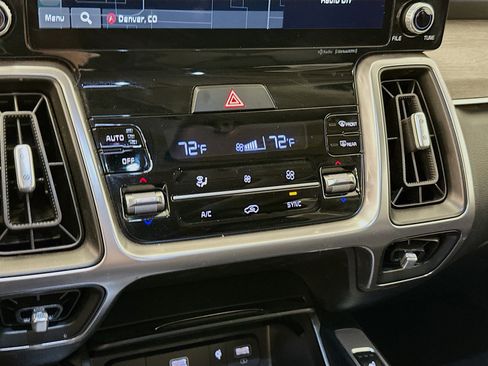Used 2023 Kia Sorento S w/ Panoramic Sunroof Package image 24