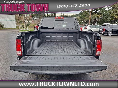 Used 2011 RAM 1500 Big Horn image 5