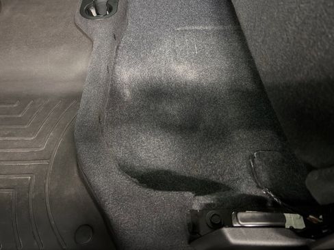 Used 2024 RAM 2500 Tradesman w/ Chrome Appearance Group image 30