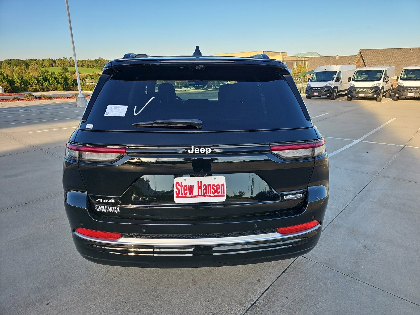 New 2027 Jeep Grand Cherokee Summit AWD/4WD image 5