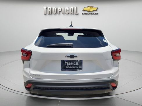 New 2026 Chevrolet Trax LS FWD image 4
