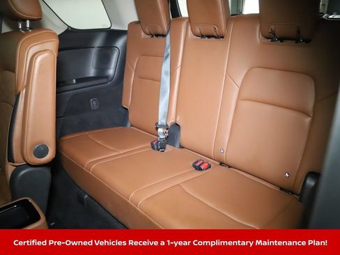 Certified 2024 Nissan Pathfinder Platinum AWD/4WD image 16