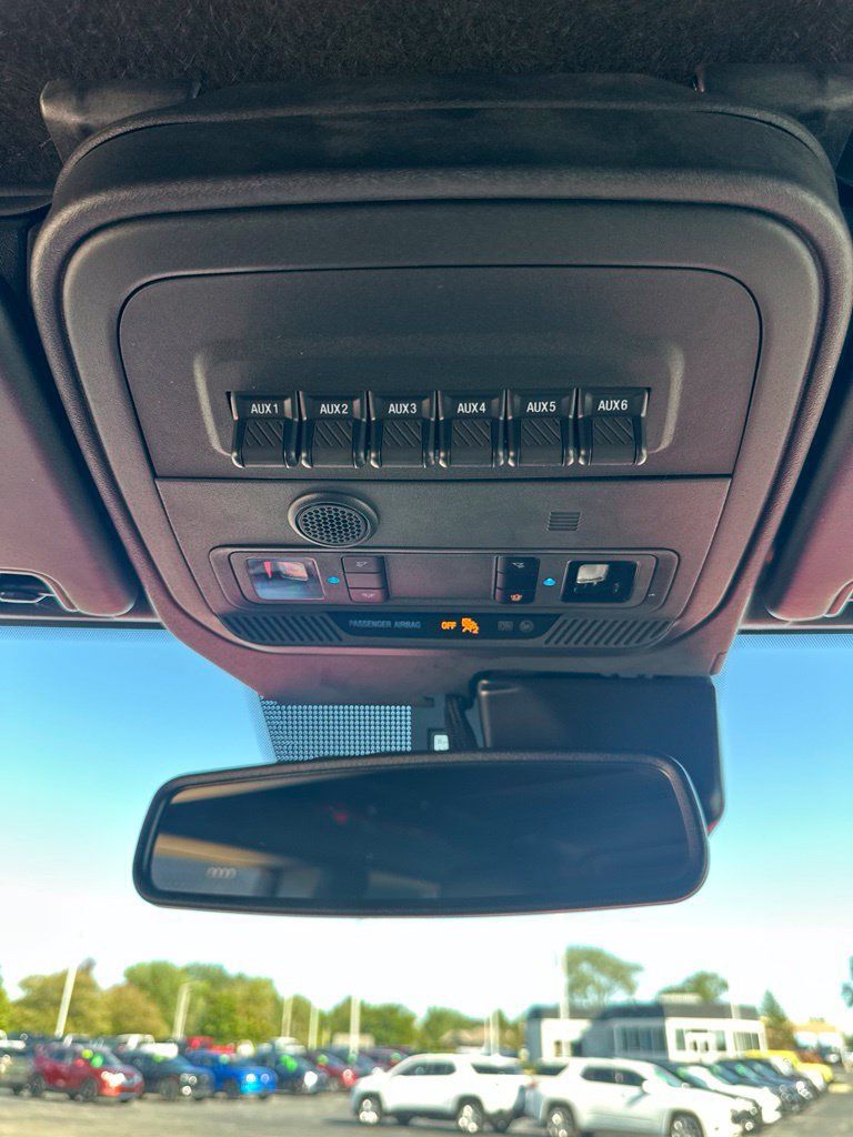 Used 2024 Ford Bronco Outer Banks AWD/4WD image 19