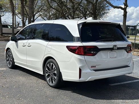 New 2026 Honda Odyssey Elite image 5