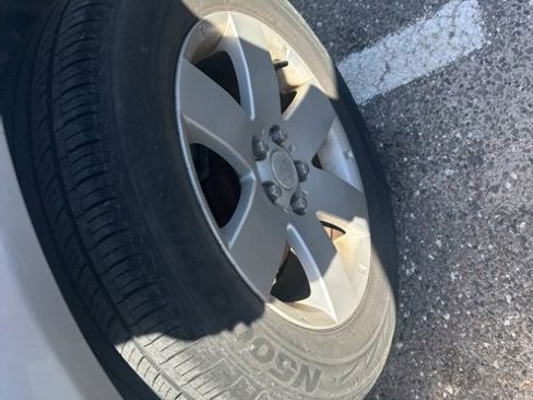 Used 2008 Saturn Vue XR image 8