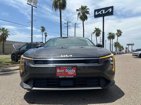 New 2026 Kia K4 GT-Line Turbo FWD image 2