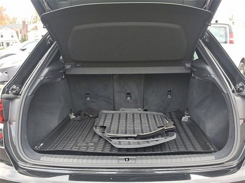 Used 2019 Audi Q3 2.0T Premium image 28