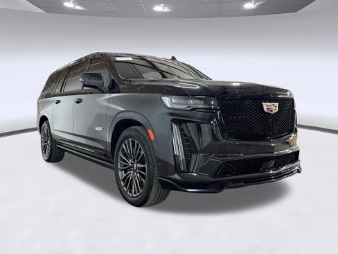 Certified 2024 Cadillac Escalade ESV V AWD/4WD image 43