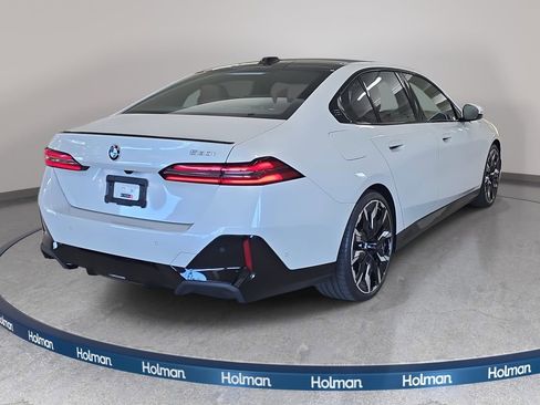 Used 2026 BMW 530i 530i w/ M Sport Package image 7