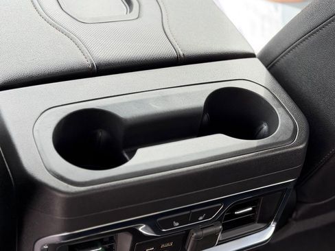 Used 2021 GMC Sierra 1500 AT4 w/ AT4 Value Package image 5