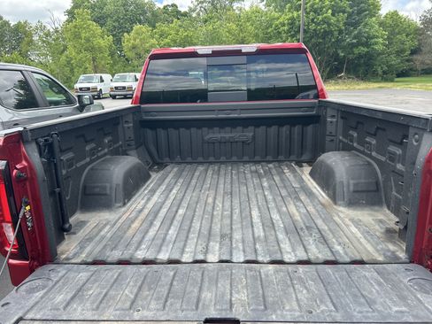 Used 2023 GMC Sierra 1500 AT4 w/ AT4 Preferred Package AWD/4WD image 9