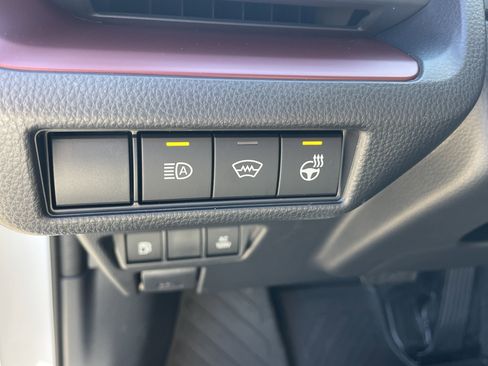 New 2026 Toyota Prius Plug-In Hybrid FWD image 18