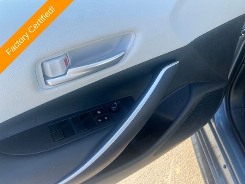 Used 2025 Toyota Corolla SE image 10