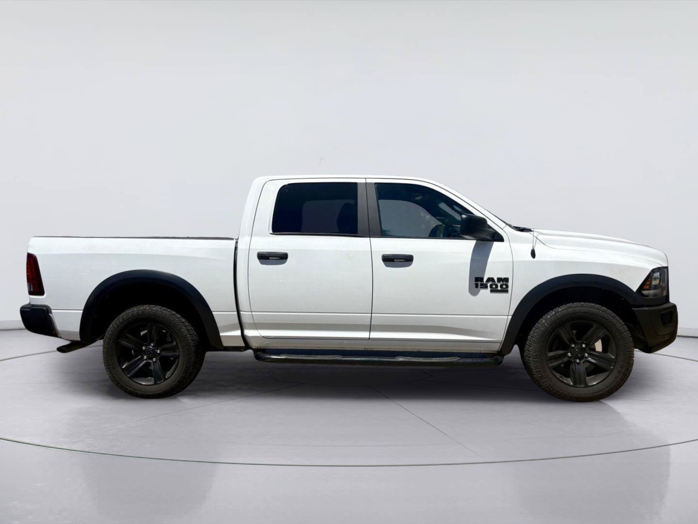 Used 2023 RAM 1500 Warlock AWD/4WD image 2