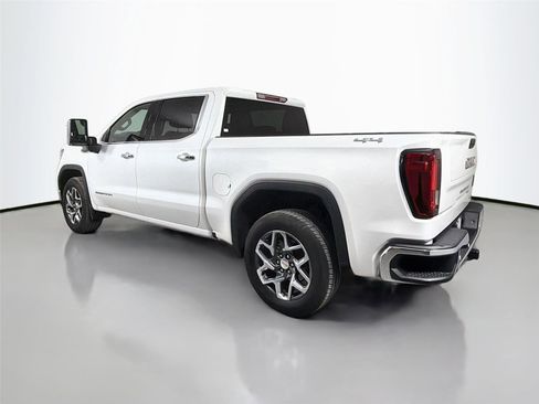 Used 2024 GMC Sierra 1500 SLT w/ SLT Convenience Package AWD/4WD image 7