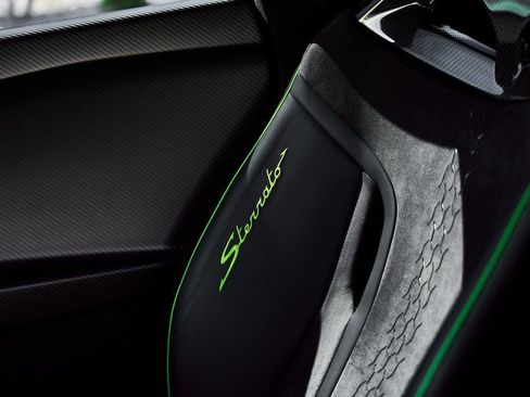 Used 2024 Lamborghini Huracan Sterrato AWD/4WD image 46
