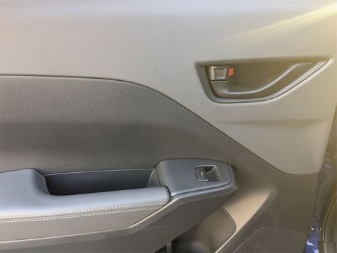 Used 2024 Subaru Crosstrek 2.0i Premium image 24