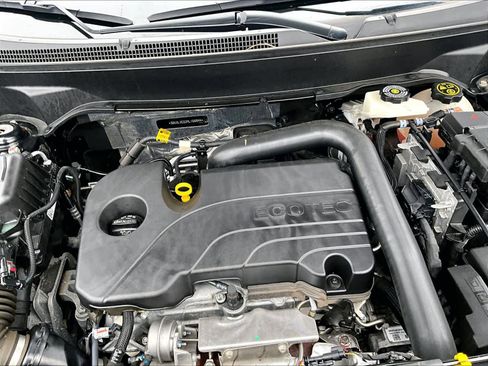 Used 2024 GMC Terrain SLT image 30