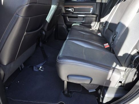 Used 2016 RAM 3500 Laramie image 17