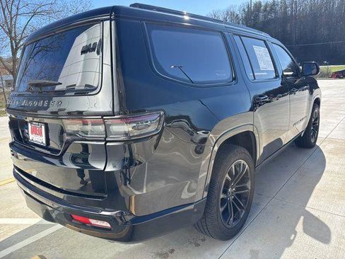 Used 2022 Jeep Grand Wagoneer Series II AWD/4WD image 7