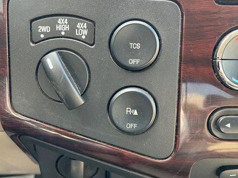 Used 2009 Ford F350 Lariat image 28