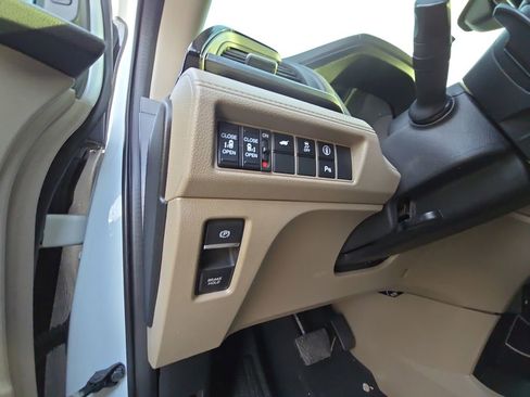 Used 2022 Honda Odyssey Elite image 22