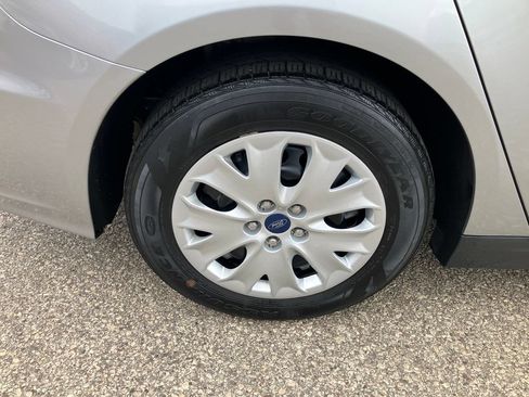Used 2020 Ford Fusion S FWD image 15