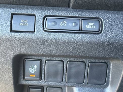 Certified 2022 Nissan Frontier S w/ Technology Package image 17