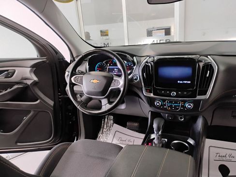 Used 2021 Chevrolet Traverse LT FWD image 76