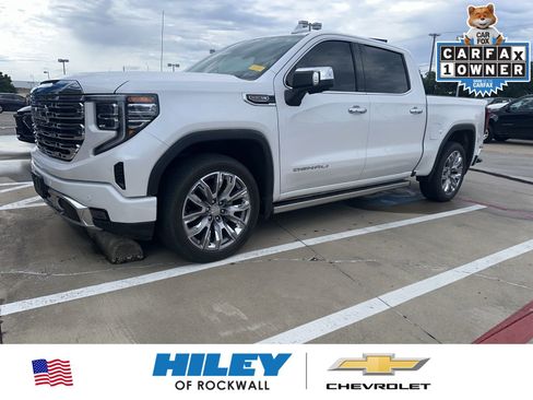 Used 2024 GMC Sierra 1500 Denali w/ Denali Reserve Package AWD/4WD image 1