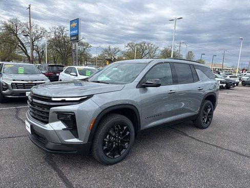 New 2026 Chevrolet Traverse LT AWD/4WD image 3