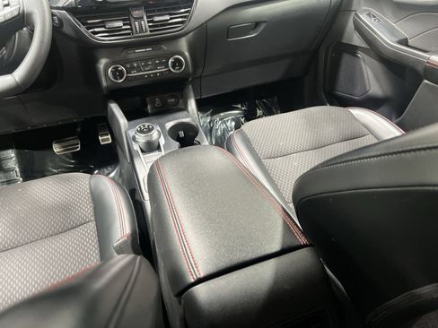Used 2024 Ford Escape ST-Line AWD/4WD image 20