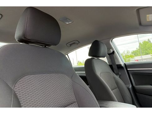 Used 2020 Hyundai Elantra SEL w/ Cargo Package (C1) FWD image 18