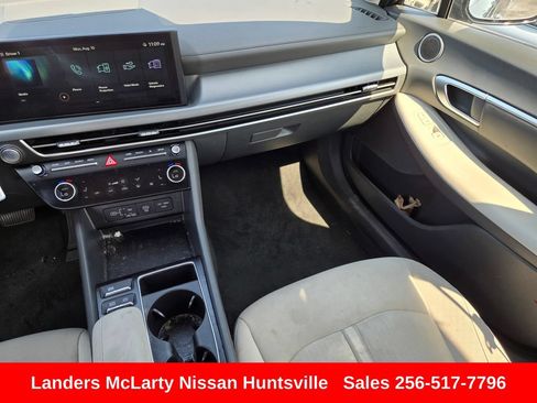 Used 2024 Hyundai Sonata SEL FWD image 16