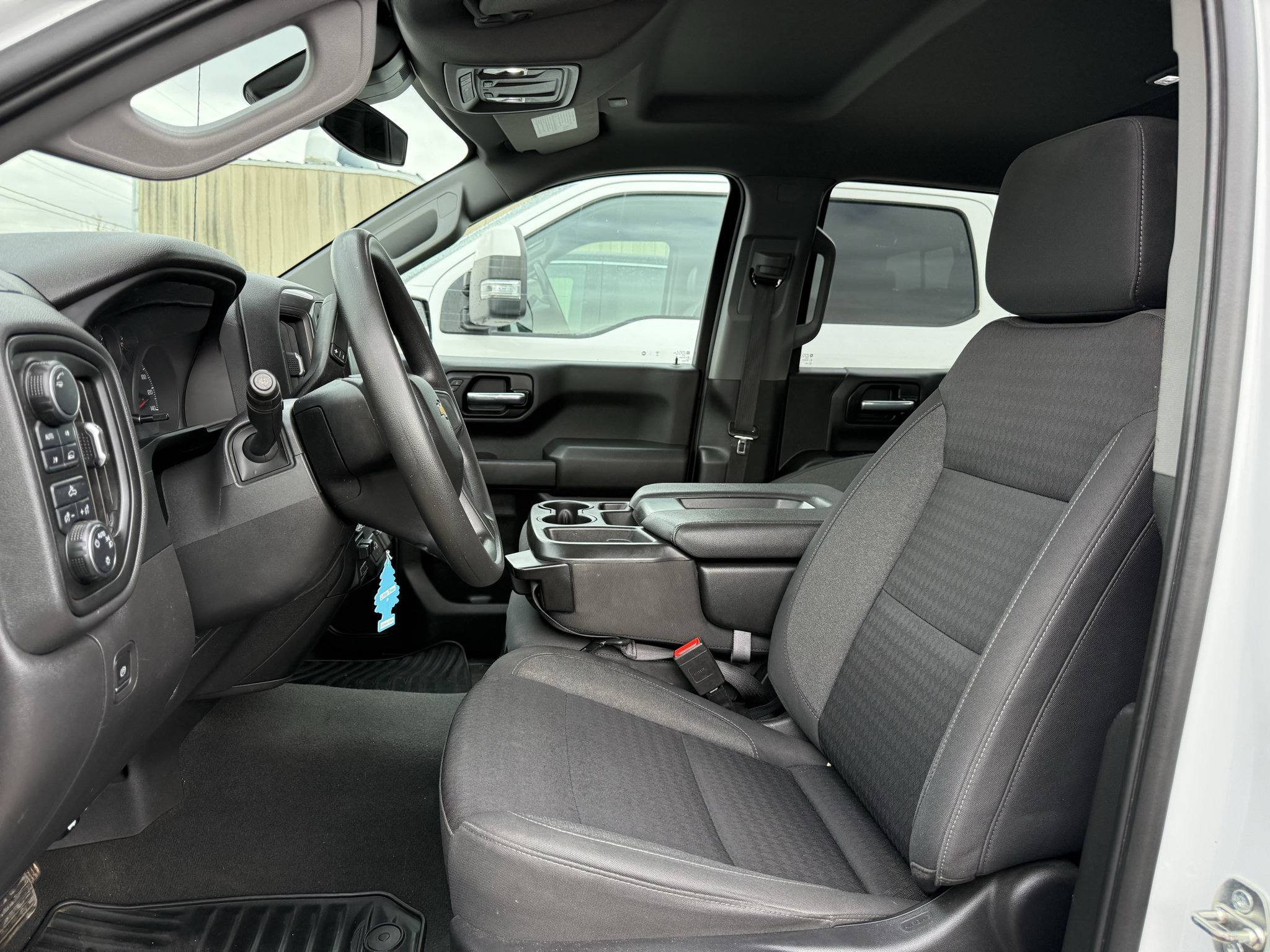 Used 2023 Chevrolet Silverado 1500 Custom AWD/4WD image 11